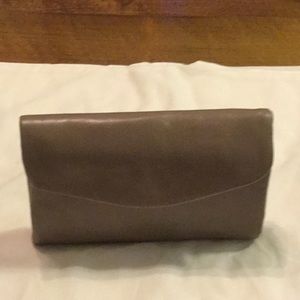 Hobo trifold wallet